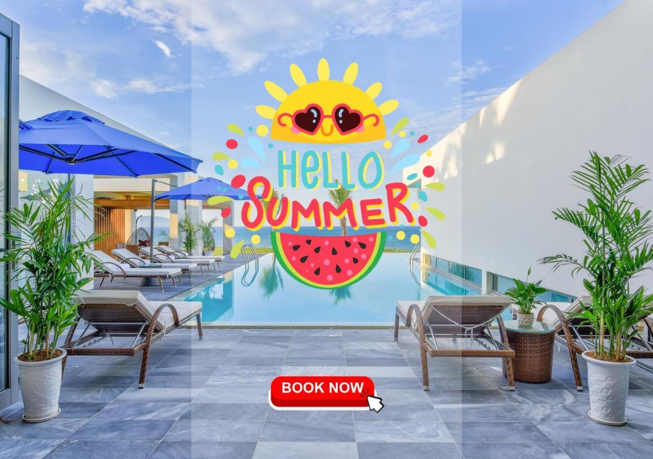 Deluxe Beach Villas By Danatrip Da Nang Exterior photo